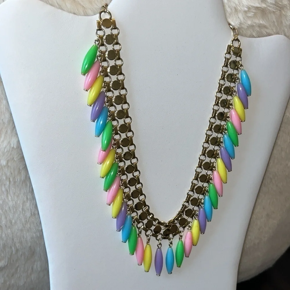 Pretty Pastel vintage plastic beaded fringe necklace gold tone fairy whimsical